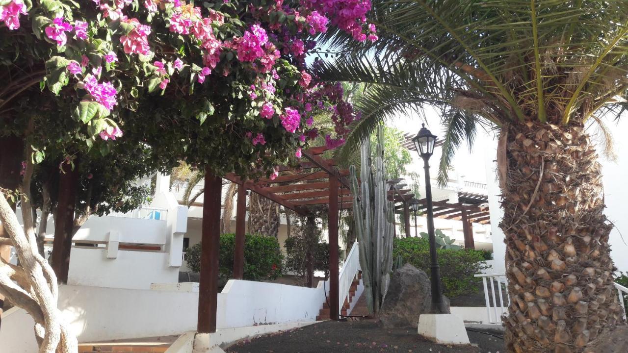 Sunny Self-Catering Apartment Costa Teguise, Lanzarote, Spain Kültér fotó