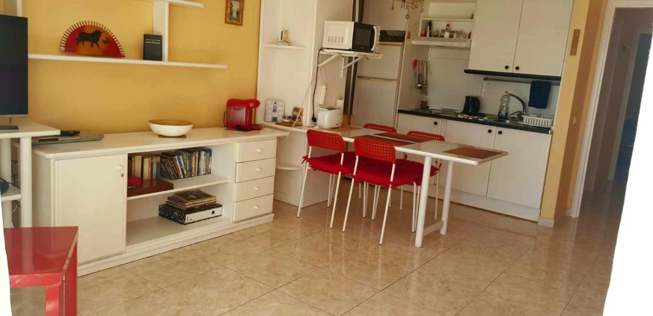 Sunny Self-Catering Apartment Costa Teguise, Lanzarote, Spain Kültér fotó