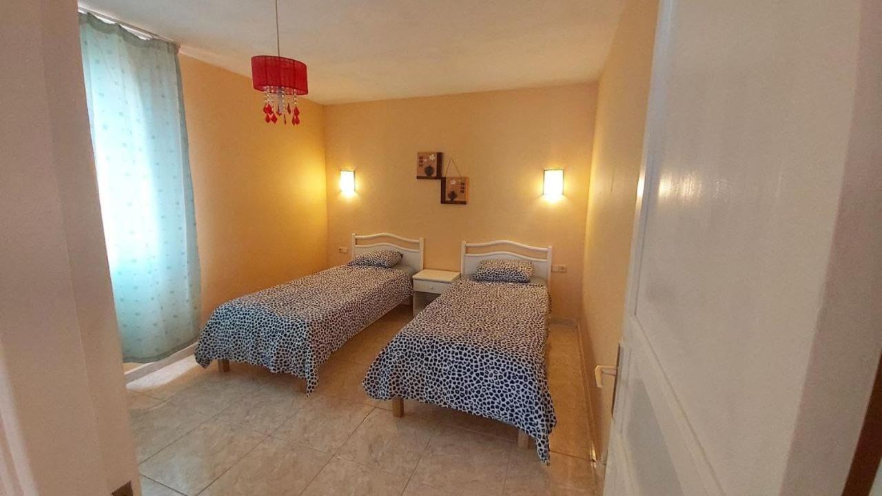 Sunny Self-Catering Apartment Costa Teguise, Lanzarote, Spain Kültér fotó
