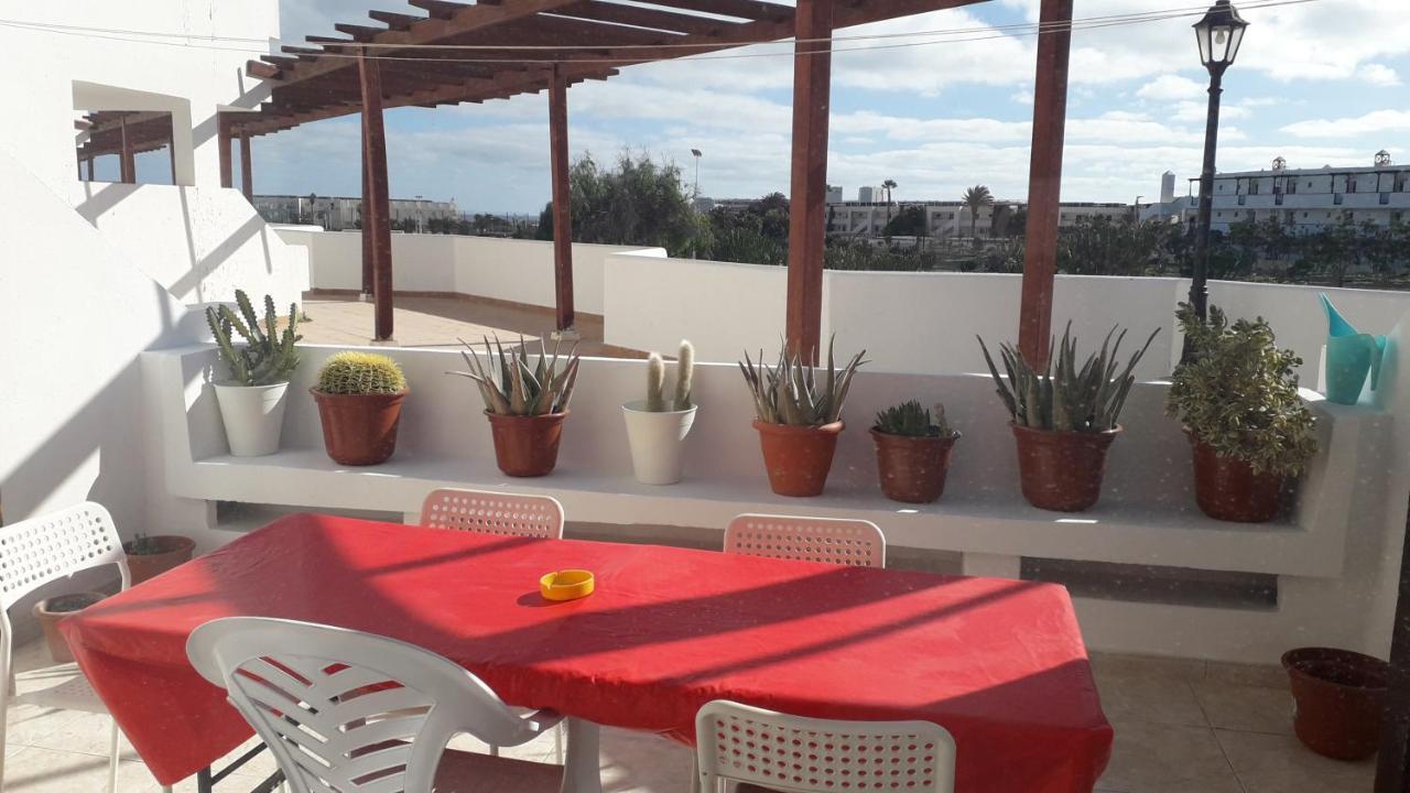 Sunny Self-Catering Apartment Costa Teguise, Lanzarote, Spain Kültér fotó